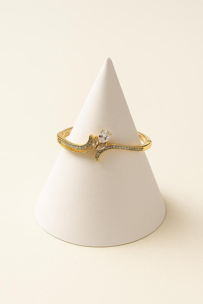 Floral Spark Gold Bracelet