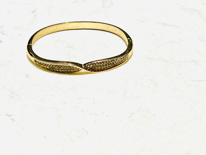 Infinity Sparkle Gold Bracelet