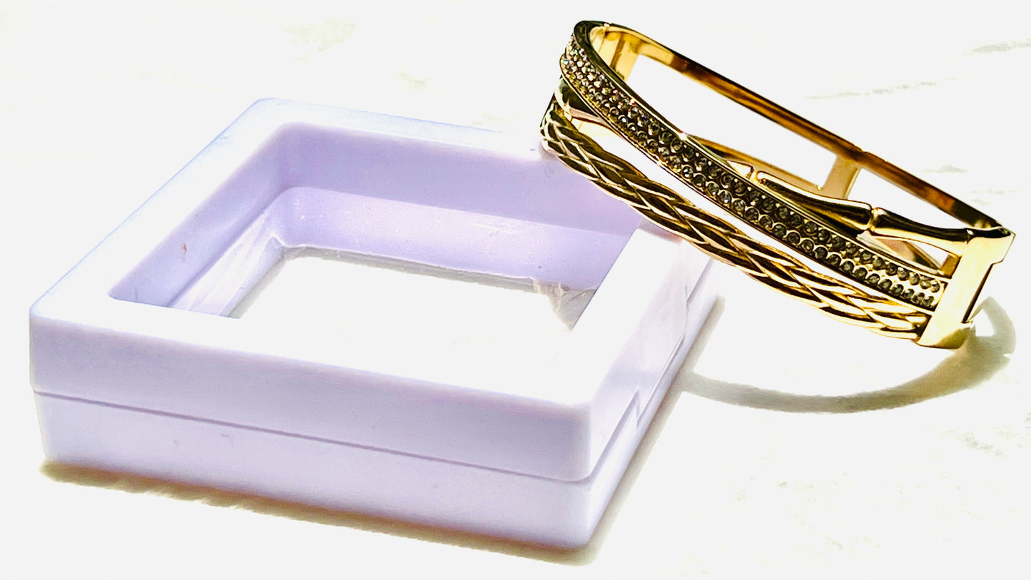 Braided Radiance Gold Bracelet