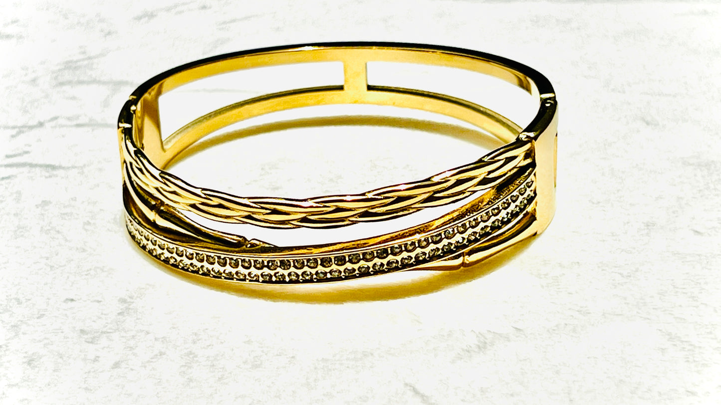 Braided Radiance Gold Bracelet