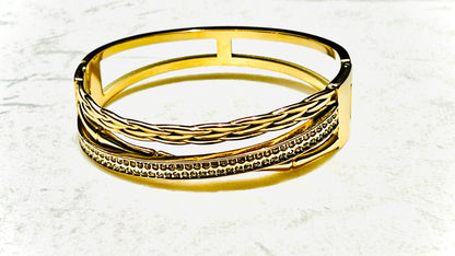 Braided Radiance Gold Bracelet