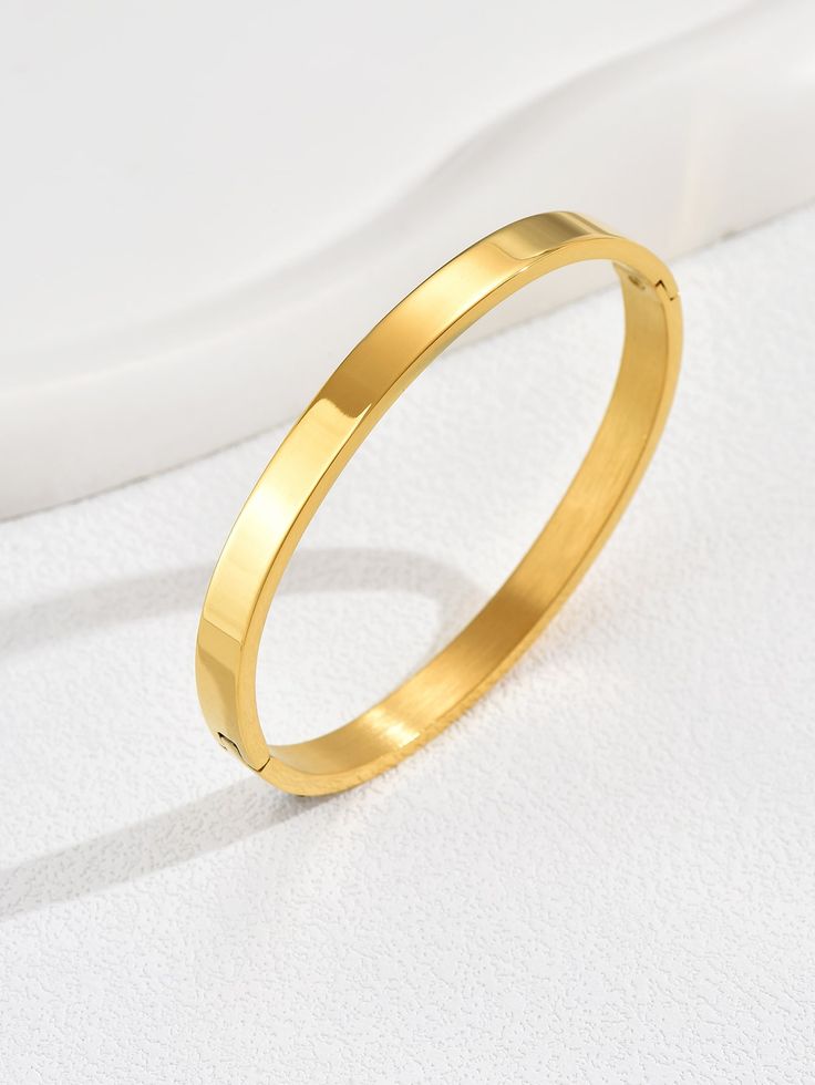 Minimal Elegance Gold Kada