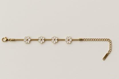 Daisy Bloom Charm Bracelet